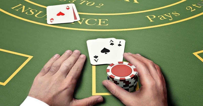 Bí kíp chơi xì dách LV88 chắc thắng từ các chuyên gia casino xì dách lv88